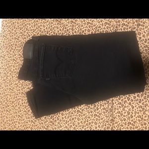 Black Levi’s 711 jeans